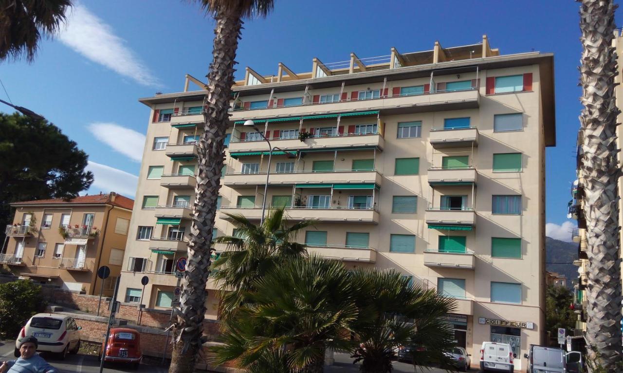 Piazza Mazzini 21 Loano Exterior foto